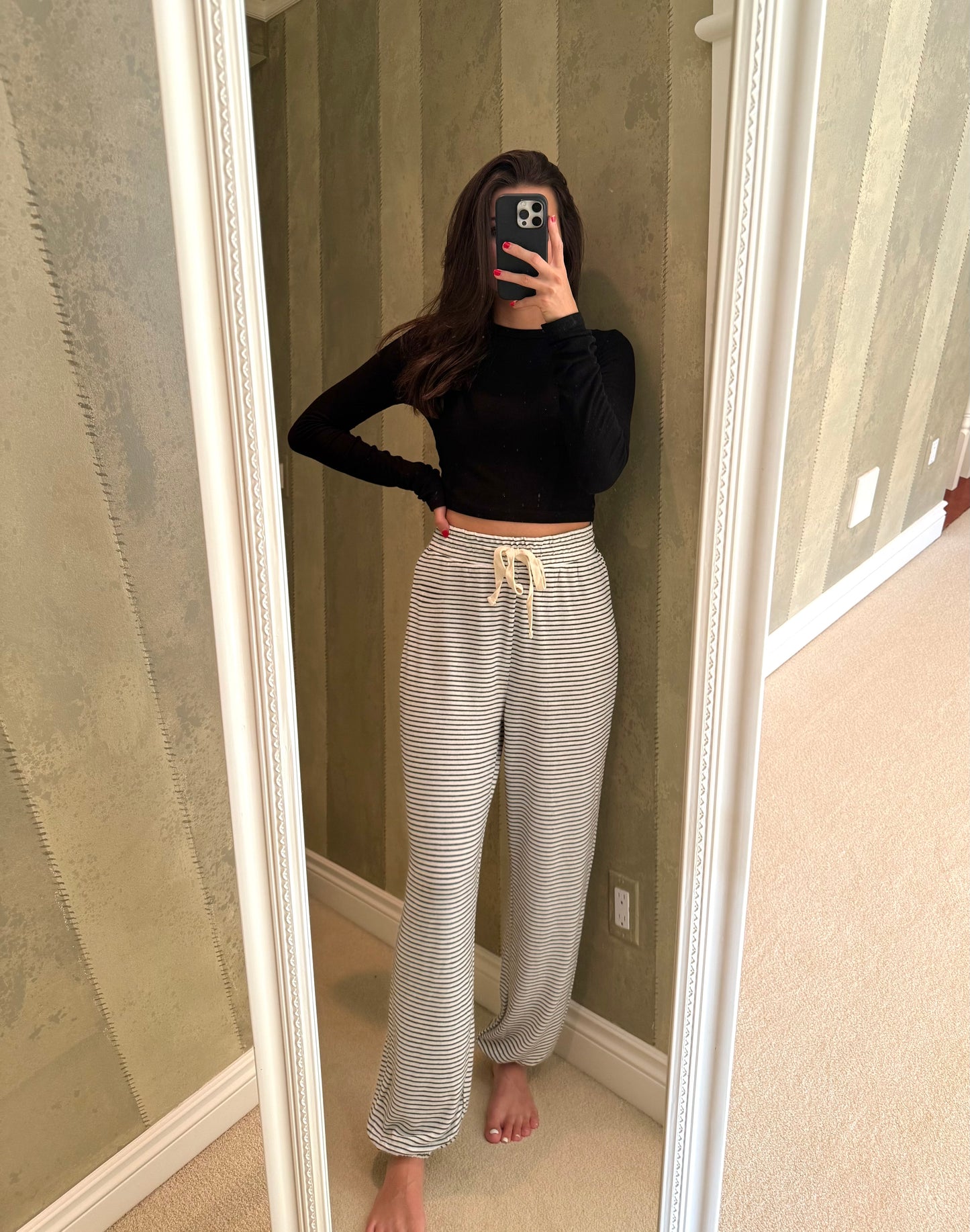 Striped Drawstring Lounge Pants (black/cream)