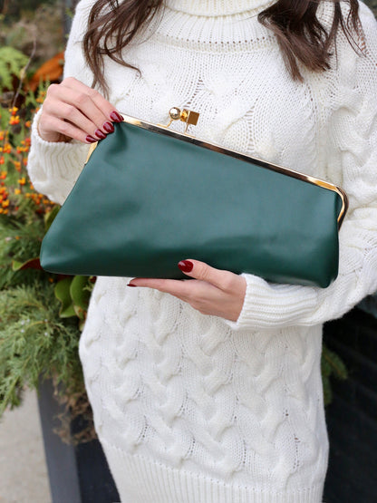 Ivy Clutch