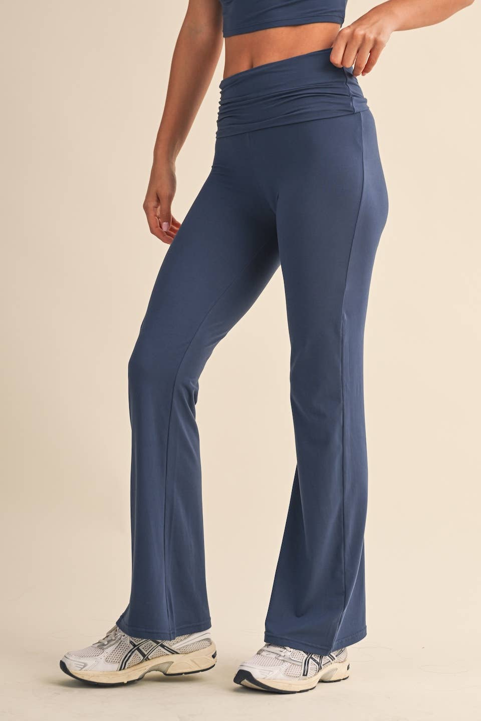 Soft Knit Jersey Flare Leggings (navy)