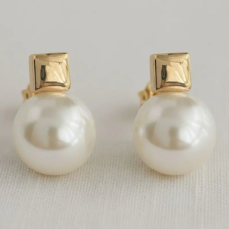 Classic Gold Pearl Stud Earrings