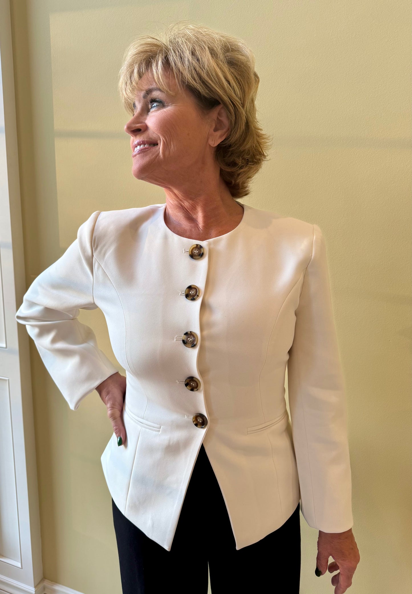 Button-Up Long Sleeve Slit Blazer